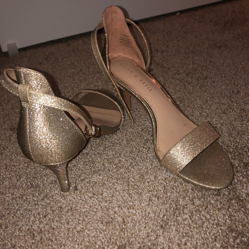 Sparkly gold heels